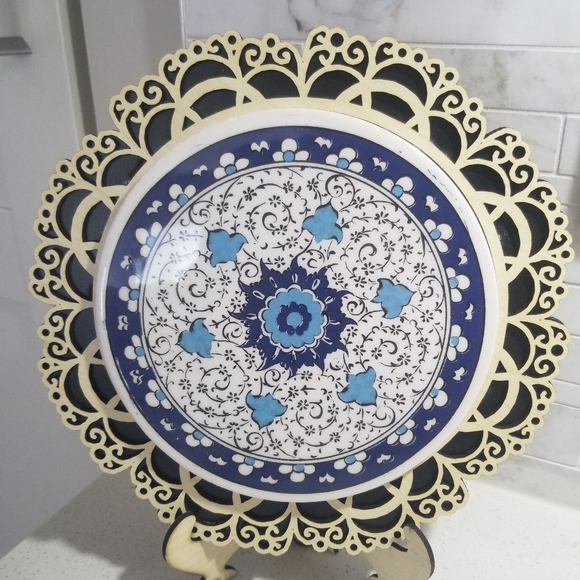 Ceramic in carved wood - Picture 2 of 5